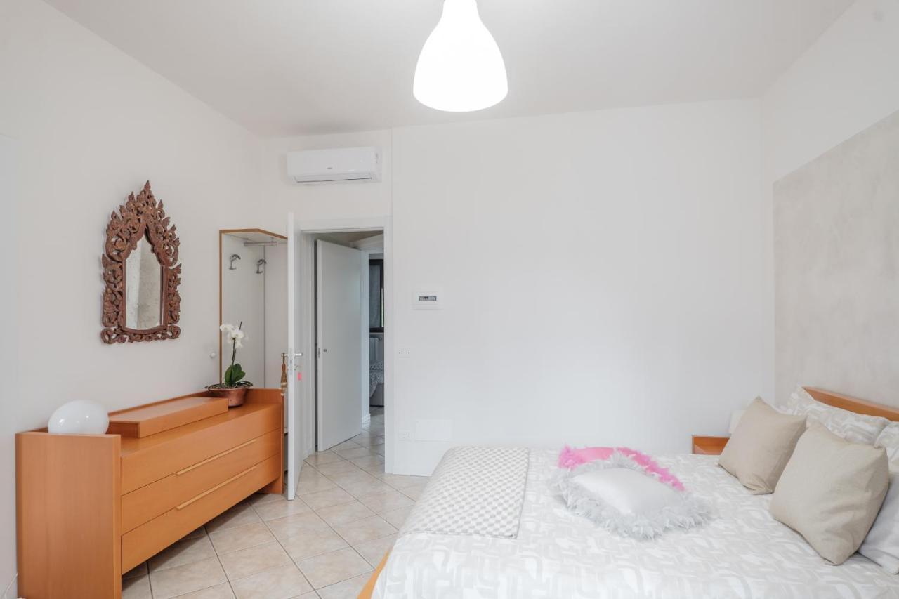 B&B Casa Gaia - Sirmione Exteriör bild